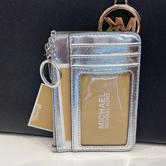 MICHAEL KORS
Jet Set Travel Small Top Zip Coin Pouch With ID
Silver 
NWT - Picture 3 of 16